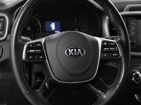 Used 2020 Kia Sorento LX w/ LX I4 Convenience Package image 7