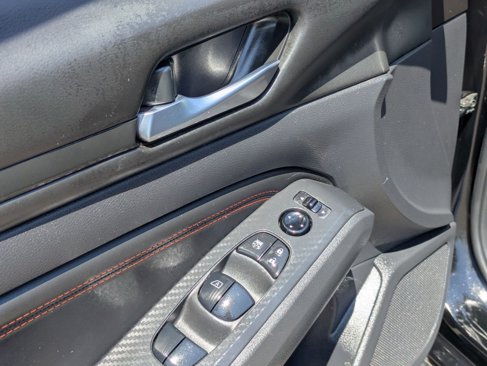 Used 2022 Nissan Altima 2.5 SR image 11