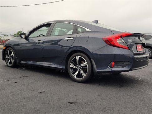 Used 2016 Honda Civic Touring image 5