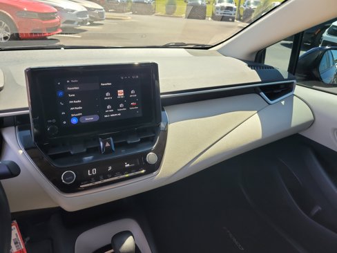 Used 2023 Toyota Corolla LE image 19
