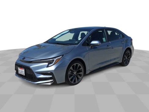 Used 2024 Toyota Corolla XSE image 4