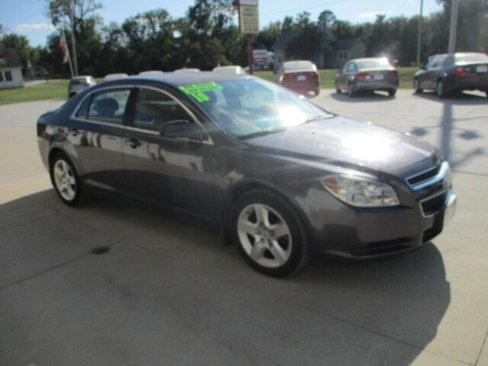 Used 2010 Chevrolet Malibu LS image 17