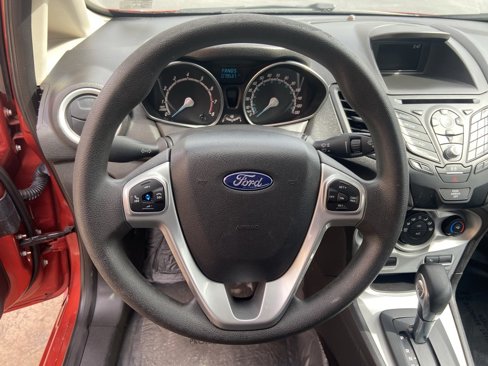 Used 2018 Ford Fiesta SE image 10