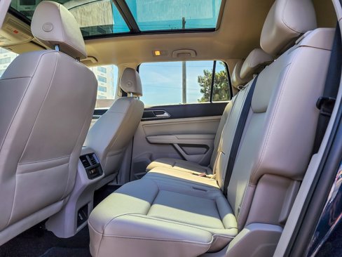 Used 2019 Volkswagen Atlas SE w/ Panoramic Sunroof Package image 11