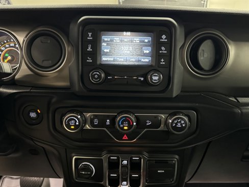 Used 2018 Jeep Wrangler Unlimited Sport S image 34