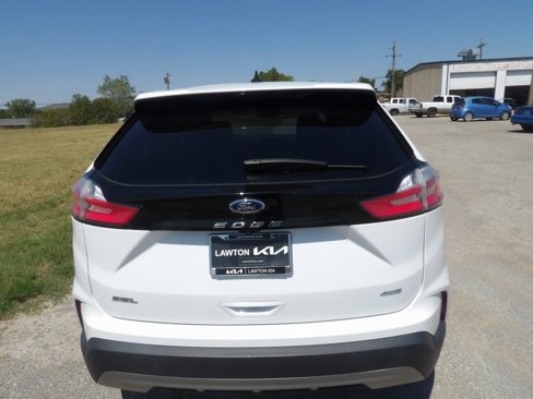 Used 2022 Ford Edge SEL image 7