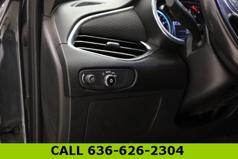 Used 2017 Chevrolet Malibu LT image 11