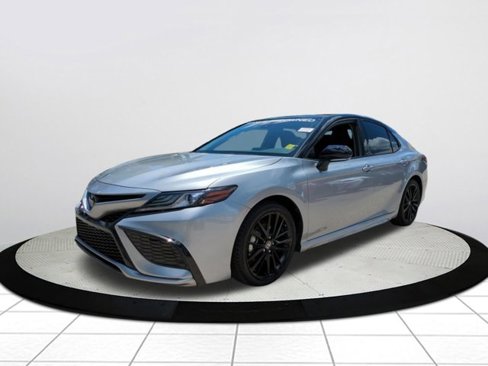 Used 2024 Toyota Camry XSE image 7