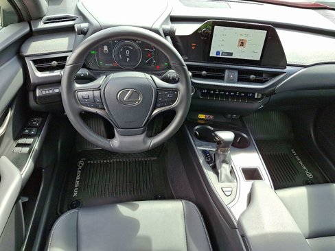 Used 2023 Lexus UX 250h AWD image 12