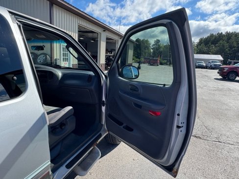 Used 2003 Ford F150 XLT image 24