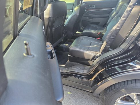 Used 2017 Ford Explorer Limited w/ Equipment Group 301A image 8