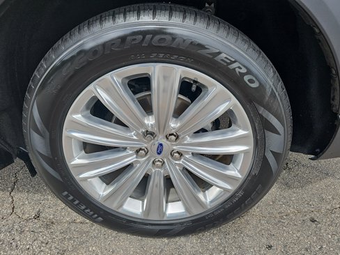 Used 2023 Ford Explorer Limited w/ Limited Technology Package image 36