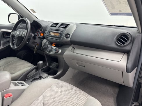 Used 2012 Toyota RAV4 FWD image 23