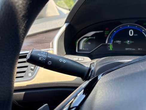 Used 2018 Honda Clarity Plug-In Hybrid image 23