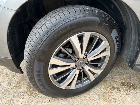 Used 2020 Nissan Pathfinder SL image 35