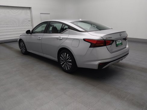 Used 2023 Nissan Altima 2.5 SV image 3