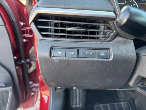 Used 2022 Nissan Altima 2.5 SV w/ SV Premium Package image 7
