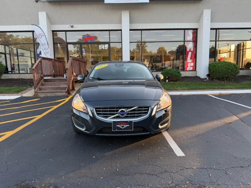 Used 2012 Volvo S60 T5 w/ Multimedia Pkg image 2