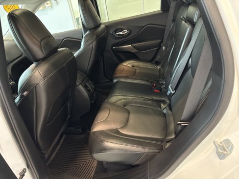 Used 2021 Jeep Cherokee Limited w/ Elite Package image 16