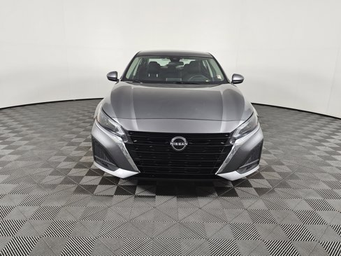 Used 2023 Nissan Altima 2.5 SV image 11