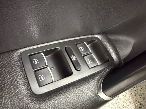 Used 2016 Volkswagen Passat 1.8T S image 10