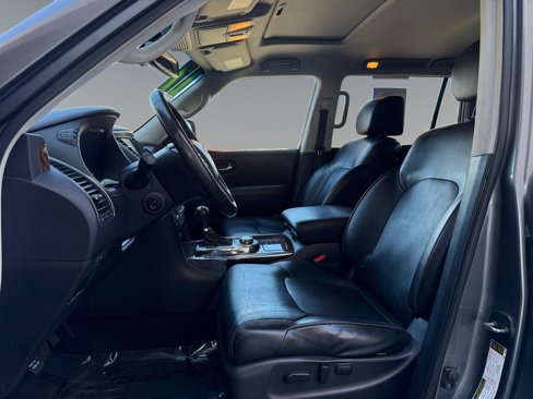 Used 2017 Nissan Armada Platinum w/ Interior Lighting Package image 12