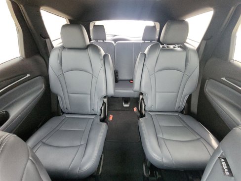 Used 2023 Buick Enclave Premium image 13