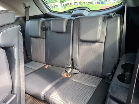 Used 2015 Toyota Highlander LE image 10