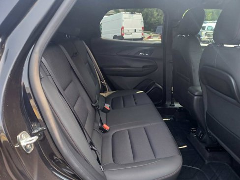 Used 2023 Chevrolet TrailBlazer RS w/ Technology Package image 17
