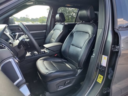 Used 2016 Ford Explorer Sport image 2
