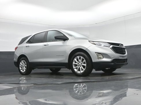 Used 2020 Chevrolet Equinox LS w/ LS Convenience Package image 49