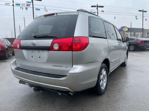 Used 2006 Toyota Sienna CE image 5