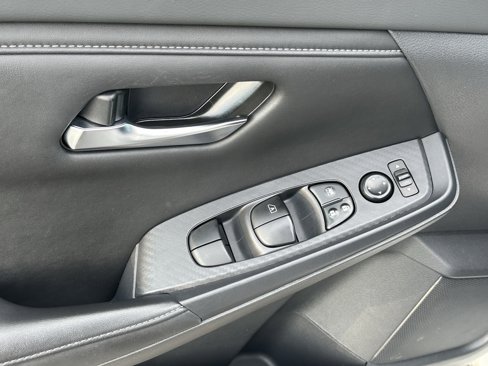 Used 2023 Nissan Sentra S w/ Trunk Package image 15