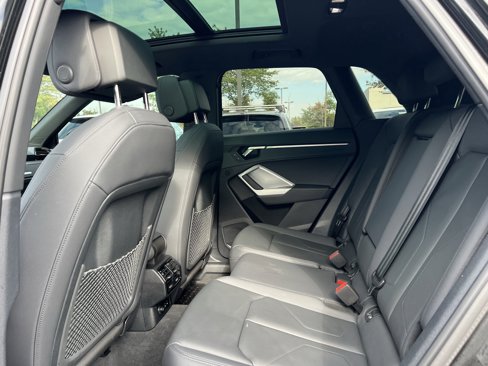 Used 2024 Audi Q3 2.0T Premium image 24
