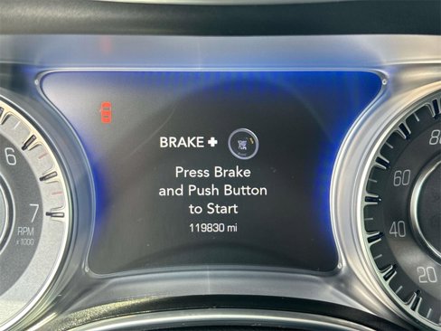 Used 2020 Chrysler 300 Limited image 47