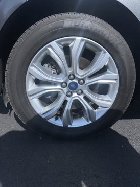 Used 2020 Ford Edge Titanium image 24