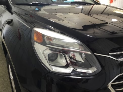 Used 2017 Chevrolet Equinox LT image 23