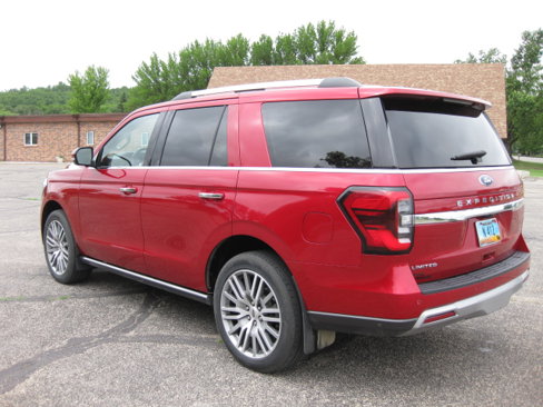 Used 2022 Ford Expedition Limited image 8