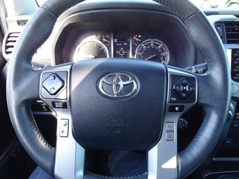 Used 2020 Toyota 4Runner Limited image 24