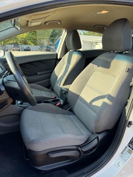 Used 2018 Kia Forte LX image 14