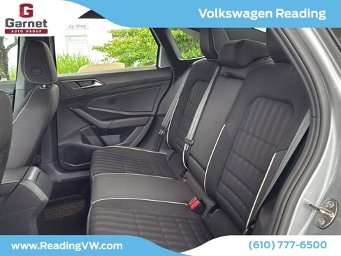 Certified 2024 Volkswagen Jetta Sport image 8
