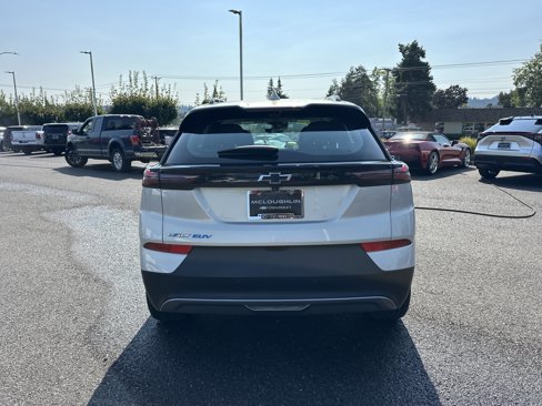 Used 2022 Chevrolet Bolt EUV Premier w/ Sun & Sound Package image 4