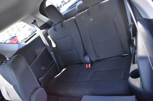 Used 2022 Ford Explorer XLT image 9