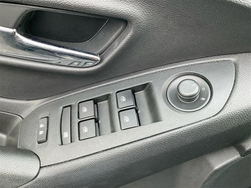 Used 2019 Chevrolet Trax LT w/ LT Convenience Package image 25