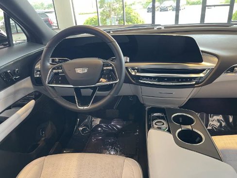 Certified 2024 Cadillac Lyriq Luxury w/ LPO, Floor Liner Package image 20