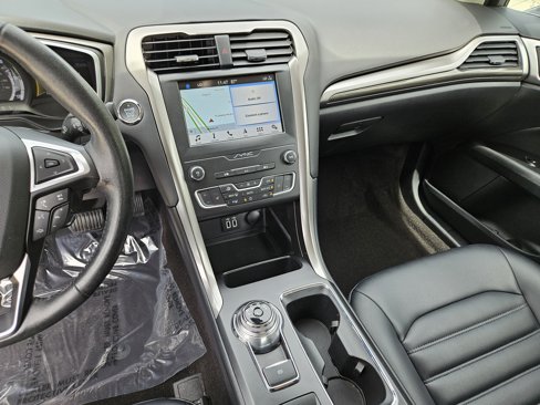 Used 2019 Ford Fusion SEL image 23