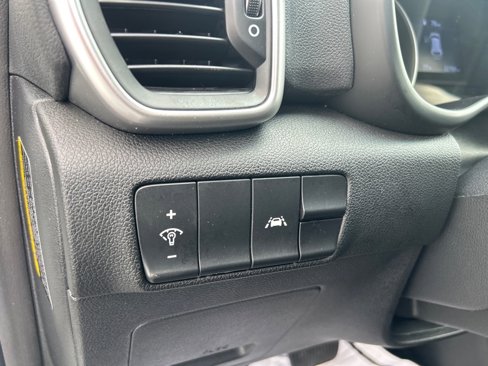 Used 2022 Kia Sportage LX image 21