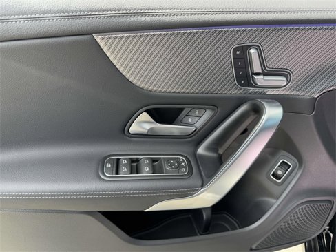 Certified 2025 Mercedes-Benz CLA 250 4MATIC image 17