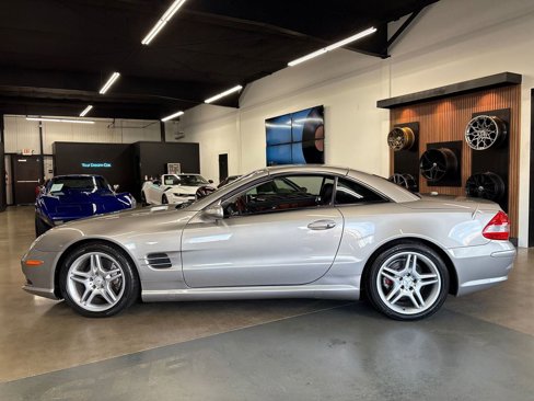 Used 2007 Mercedes-Benz SL 550 w/ Premium Pkg II image 4