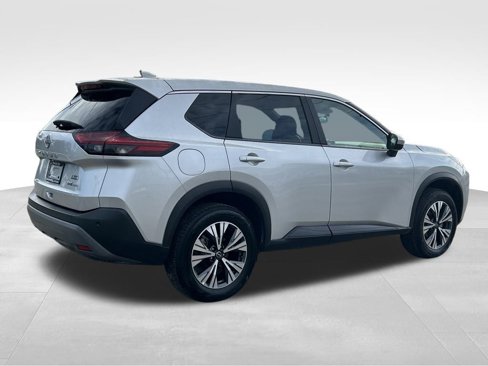 Used 2023 Nissan Rogue SV image 4